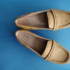 Size 11 Brown Faux Leather Flats